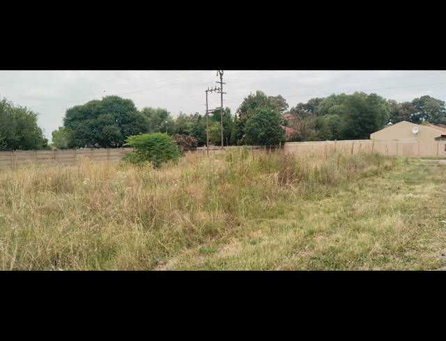 1,005M² VACANT LAND FOR SALE IN RIVERSDALE